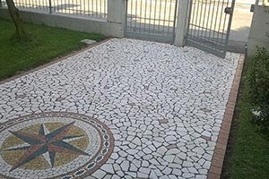 piazzale esterno in trani